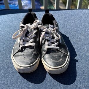 Vans sneakers black & gray men’s size 7